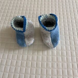 Bombas Blue and Gray Baby Booties